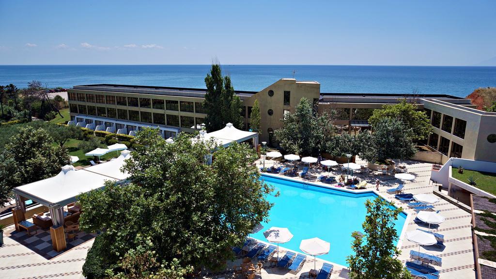 Alexander & Hotel